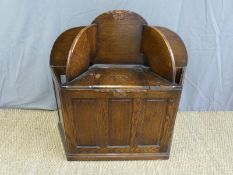 An oak hall seat/umbrella stand (W76 x H80cm)