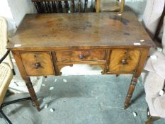 A 19thC mahogany lowboy (H76 x W91 x D50cm)