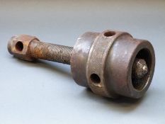 A Jaguar and other car hub puller to suit wire wheel hubs