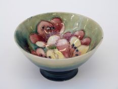 Moorcroft pedestal bowl in Freesia pattern (10.