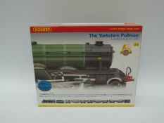 Hornby 00 gauge The Yorkshire Pullman limited edition train pack 132 of 2000, R2168,