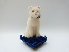 Steiff Original 'Cat on a Pincushion' 420535 2006 teddy bear with button to ear,