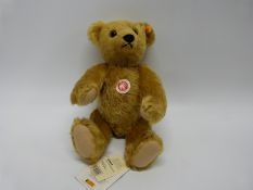 Steiff Original Classic 1909 replica teddy bear 000508