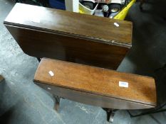 A 19thC mahogany marble inset circular table or jardinere stand with carved mask decoration,