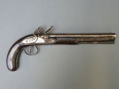 Wogdon of London flintlock hammer action duelling pistol with engraved top plate,