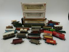 Over 20 Hornby and similar 00 gauge locomotives,