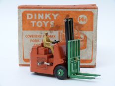 Dinky Toys diecast model Coventry Climax Fork Lift Truck 14c, in original box.