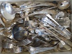A large quantity of King's pattern cutlery