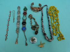 A Mizpah brooch, micro mosaic bracelet, a beaded necklace, a yellow metal bracelet, brooch,