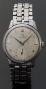 Omega gentleman's wristwatch with inset subsidiary seconds dial, dauphine hands, baton markers,