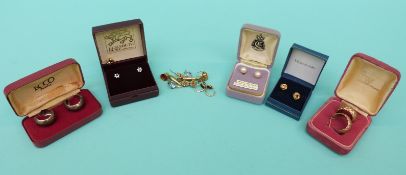 A collection of 9ct gold earrings including pearl,
