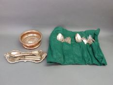 A quantity of silver plate including King's pattern cutlery,