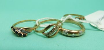Three 9ct gold rings,