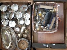 A quantity of silver plate to include tankards, cased cutlery,
