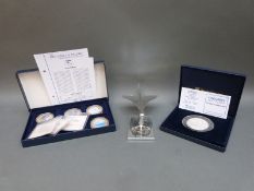 Legends of the Sky, Concorde model with coin inset to stand, with certificates (limited to 9,