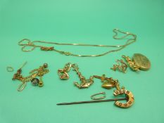 A 9ct gold necklace, 9ct gold locket,