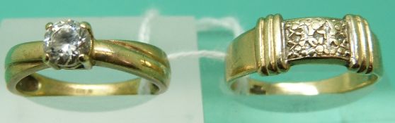A 9ct gold ring and a 9ct gold ring set with a cubic zirconia (Size P)
