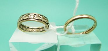 A 9ct gold wedding ring and another 9ct gold ring, weight 6.