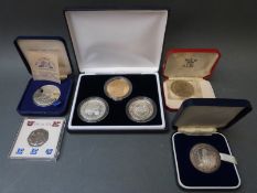 A cased set of three Royal commemorative crowns to include silver,