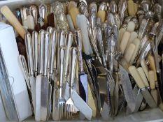 A large quantity of various knives