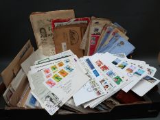 A box of sundry covers, mainly Zimbabwe,