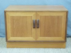 A retro G Plan cupboard (H56 x W84 x D48cm)