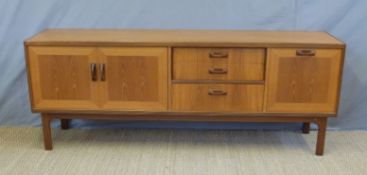 A G-Plan sideboard with inset drawers (H80 x L207 x D46cm)