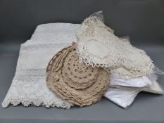 A large quantity of linen and lace,