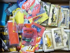Over 40 Corgi, Lledo and similar diecast model vehicles,