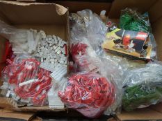 Over 3kg of loose Lego including a Legoland vehicles set 6822,