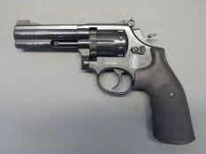 Umarex Smith & Wesson Mod 586-4 .
