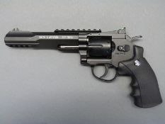 Smith & Wesson 327 TRR8 .