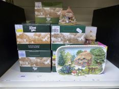 Eighteen boxed Lilliput Lane cottages to include Sugar Mouse Collectors' Edition & Temple Bar Folly,