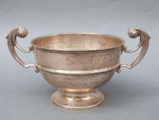 An Edward VII hallmarked silver twin handled bowl, London 1908 maker Skinner & Co, width 21cm,