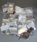 A quantity of furniture handles,