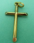 An 18ct gold cross pendant (2.