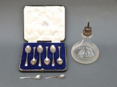 A cased set of six hallmarked silver coffee spoons,