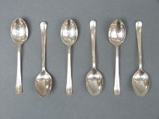 A set of six George VI hallmarked silver tea or coffee spoons, Sheffield 1942,