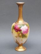 Royal Worcester pedestal vase decorated with roses and signed Spilsbury, 18.