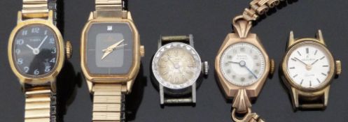 Majex 9ct gold ladies wristwatch with blued hands and Arabic numerals, case diameter 17mm, 16g,