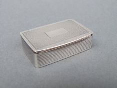 A Georgian style hallmarked silver trinket box or vinaigrette, Birmingham 1972,