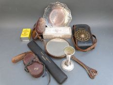 A quantity of collectables to include Contina and other cameras, Weston Master exposure meter,