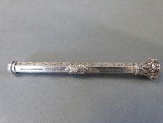 A Victorian hallmarked silver agate topped retractable pencil and pen, Birmingham possibly 1886,