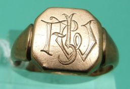 A 9ct gold signet ring,