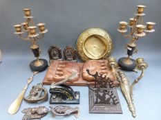 A quantity of metalware including novelty Wordsworth and Robert Burns door knockers,