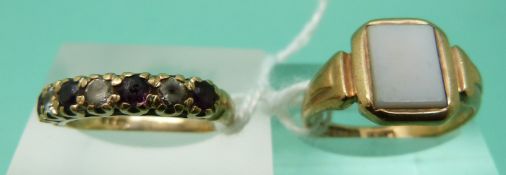 A 9ct gold signet ring and a 9ct gold ring set with paste, 6.