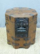 A Chinese metal bound octagonal chest (H40 x diameter 38cm)