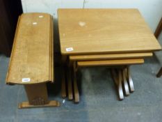A small light oak drop leaf occasional table (H34cm x L61cm)