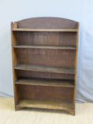 An oak bookcase with dog tooth adjustable shelving (H138 x W91 x D26cm)