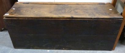 Elm topped trunk with rope handles (H45 x L115 x D36cm)